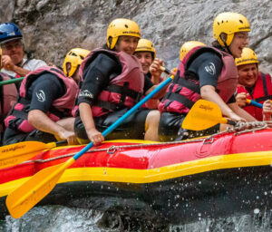 Equipement rafting utilise pour la descente du couloir du rafting du gorges du Verdon